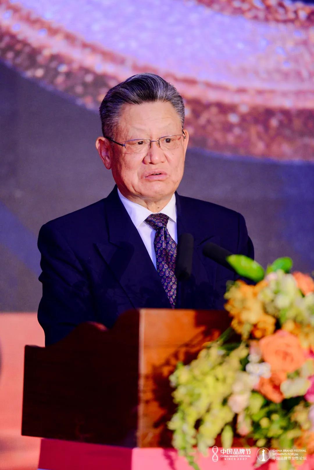 星誠視野總經(jīng)理張立受邀參與2021中國品牌節(jié)第十四屆女性論壇，并和聯(lián)合國前副秘書長沙祖康親切交流；